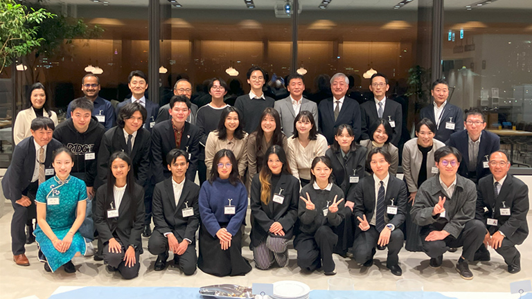 Supporting Overseas Students through the Mitsui Bussan Trade Promotion Foundation