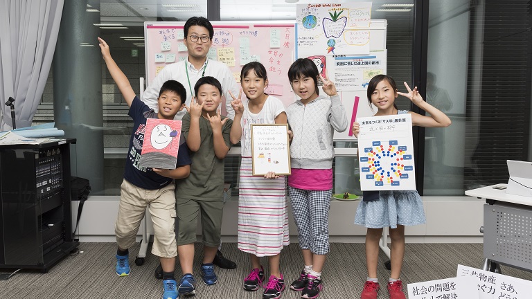(少子高齢化に悩む)地方都市