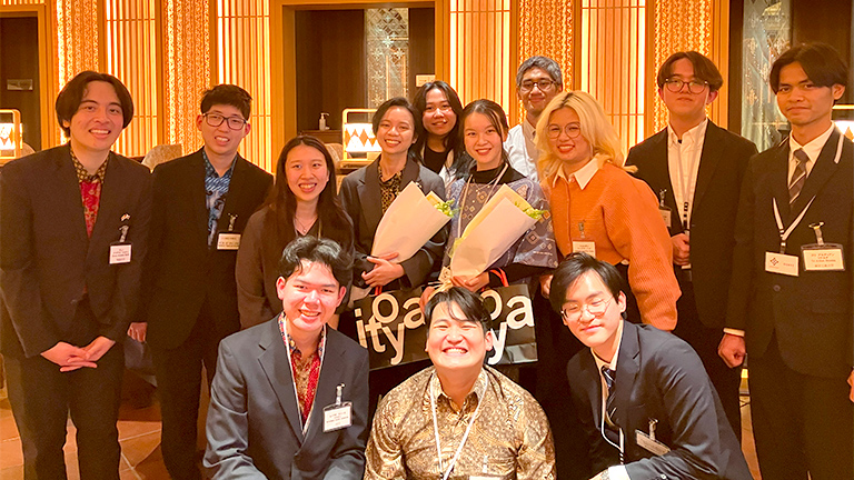 インドネシア奨学生と卒業生、同窓生の皆さん